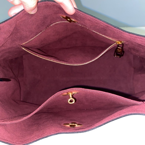 Louis Vuitton Flower Hobo - Picture 5 of 7